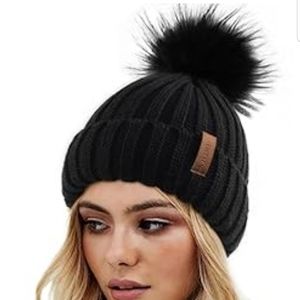 FURTALK Black Women Winter knitted Beanie hat with faux fur removable pom